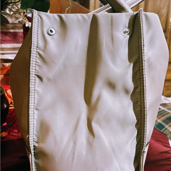 Tory Burch Elegant Gray Tote - Picture 10 of 11